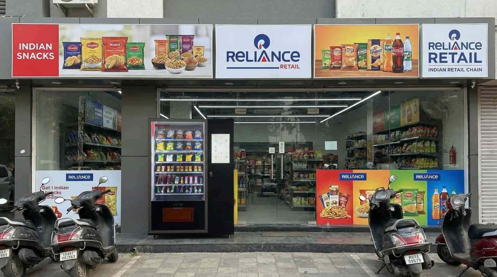 Phoenix vending machine at location